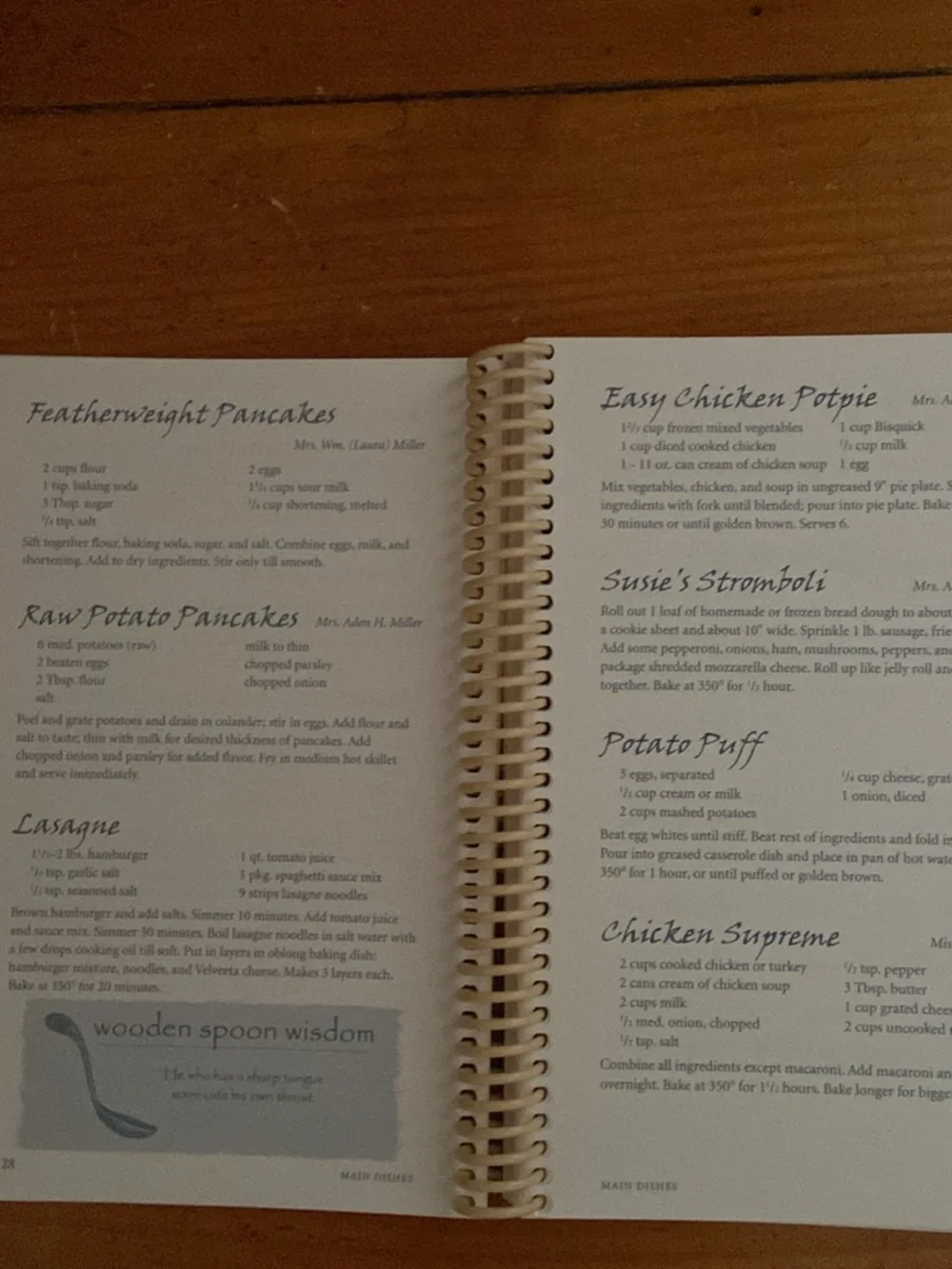Vintage Amish spiral Cookbook cookies pie cake dessert main meals baking cooking